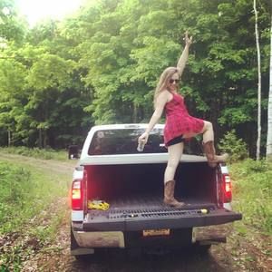 Meet your Posher, Selena